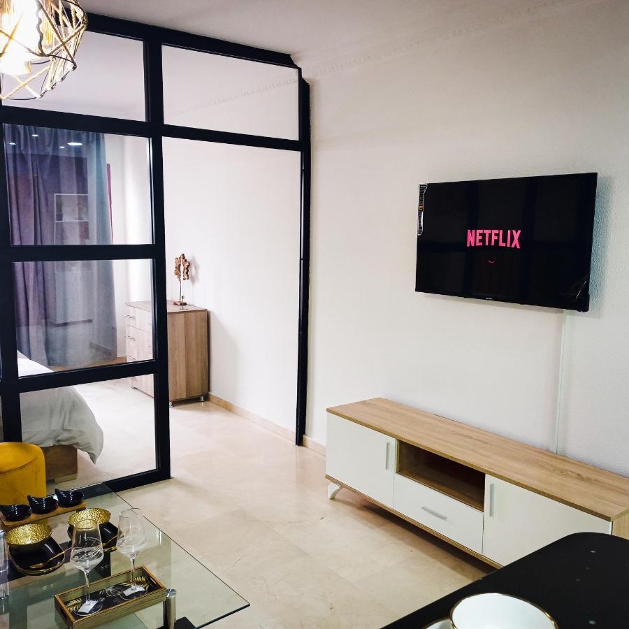 Nouveau Appartement Au Plein Centre-Ville En Face Hilton Танжер Экстерьер фото